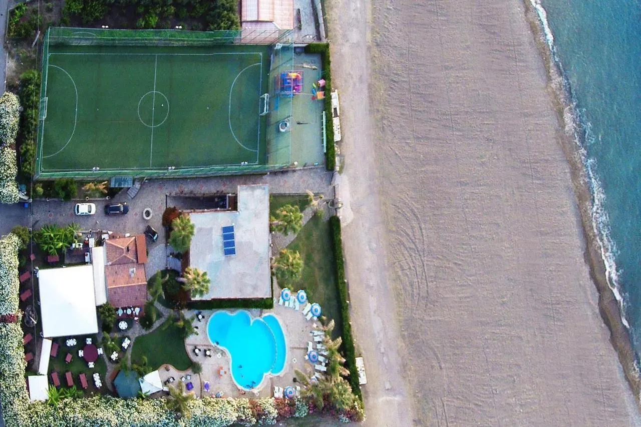 Gasthuis Il Geranio - Resort & Suites Acquedolci