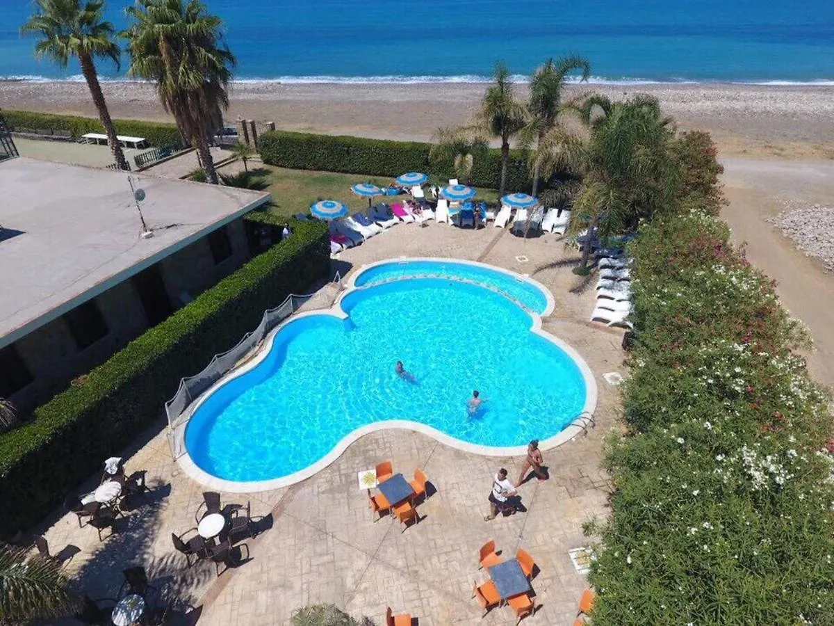 Gasthuis Il Geranio - Resort & Suites Acquedolci Italië