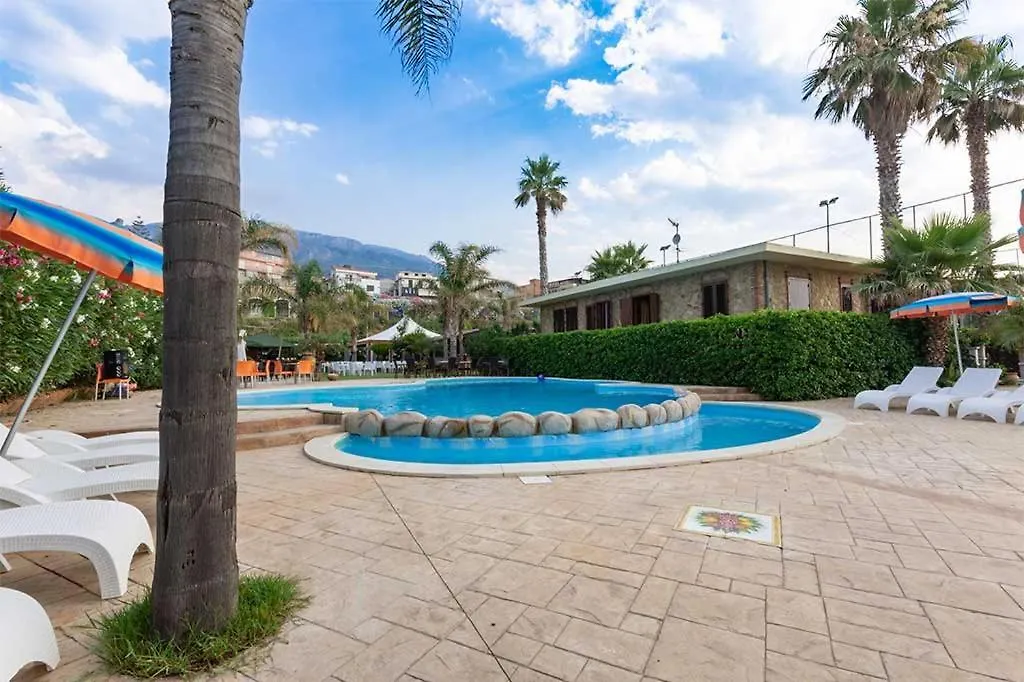 Il Geranio - Resort & Suites Acquedolci 0*,