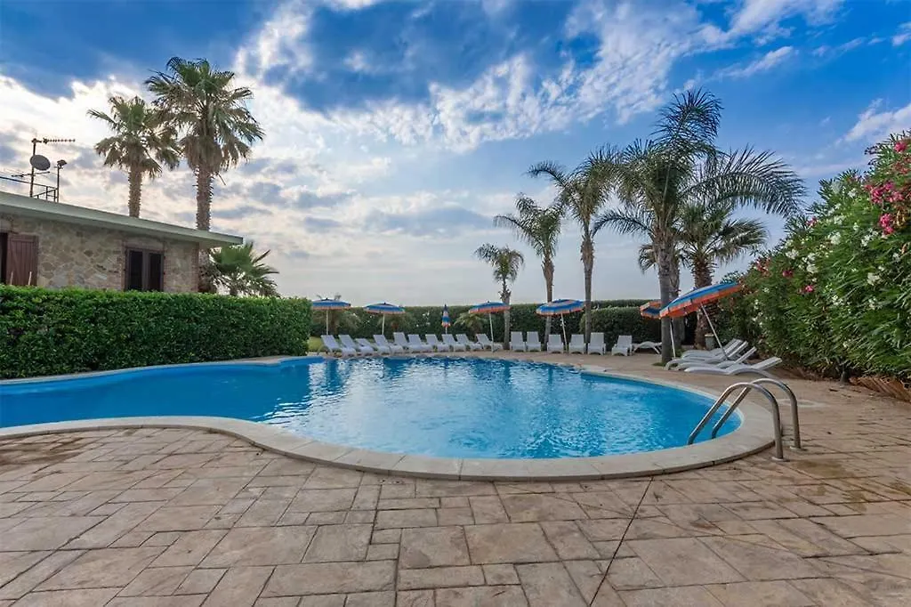 Gasthuis Il Geranio - Resort & Suites Acquedolci Italië