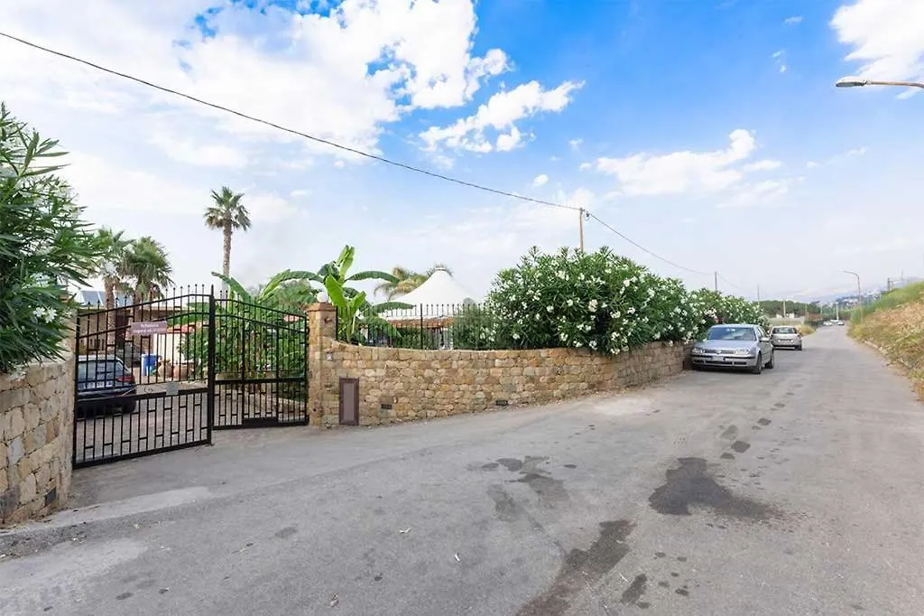 Il Geranio - Resort & Suites Acquedolci Guest house
